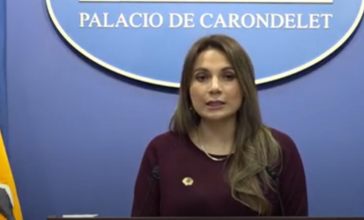 Ecuador reduce el riesgo país a 942 puntos, según Carolina Jaramillo, vocera del Gobierno