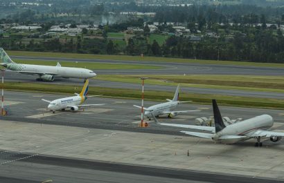 Ecuador registra un aumento del 40 % en vuelos nacionales e internacionales entre enero y agosto de 2025