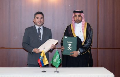 Ecuador y Arabia Saudita acuerdan vuelos directos y nuevas rutas aéreas globales.