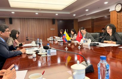 Ecuador y China avanzan en su acuerdo comercial con tres nuevas comisiones clave