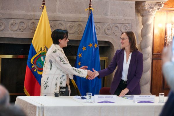 Ecuador y la Unión Europea estrechan lazos para combatir el crimen organizado con un programa de 14 millones de dólares