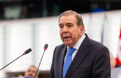 Edmundo González hospitalizado temporalmente tras presentar presión arterial baja