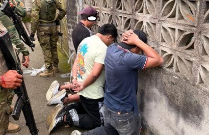Ejército Ecuatoriano libera a secuestrados y captura a tres sospechosos en Santo Domingo