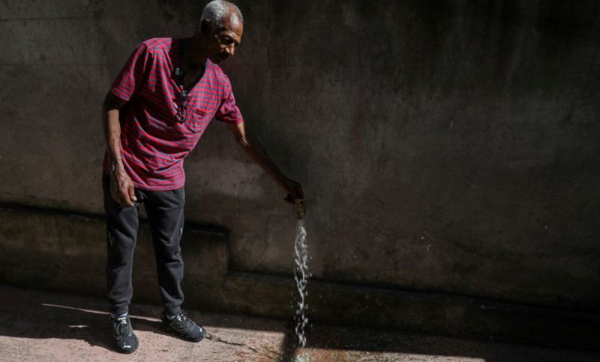 El 88% de los barrios afectados en el sur de Quito recupera el servicio de agua potable