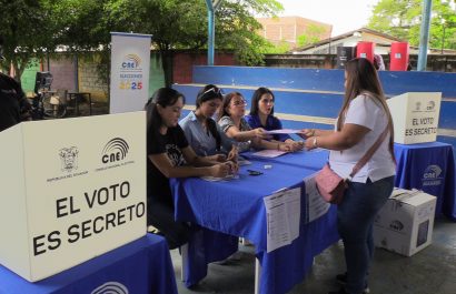 El CNE empieza a distribuir el material electoral en la provincia