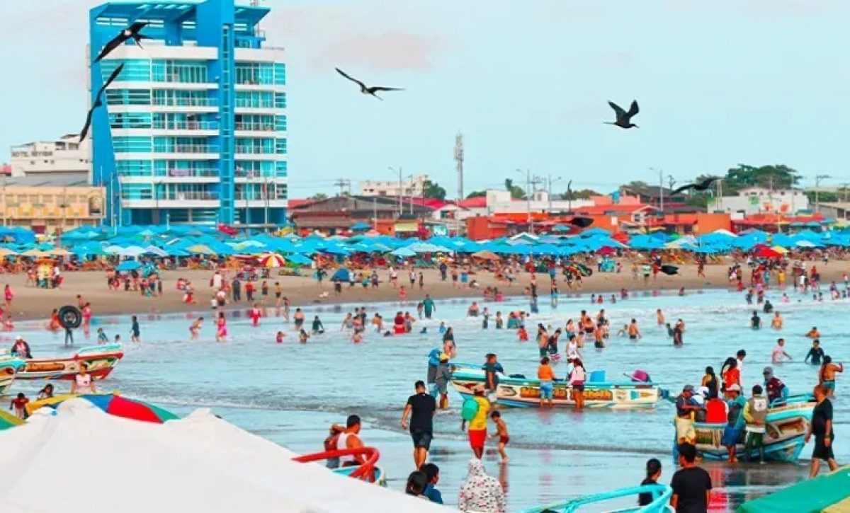 El COE cantonal de Villamil Playas declaró estado emergencia por dos meses y tres días de luto