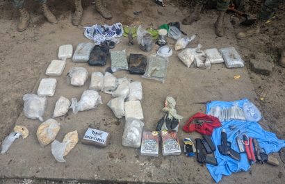 El Carmen cuatro procesados por tráfico de drogas y armas tras allanamiento policial