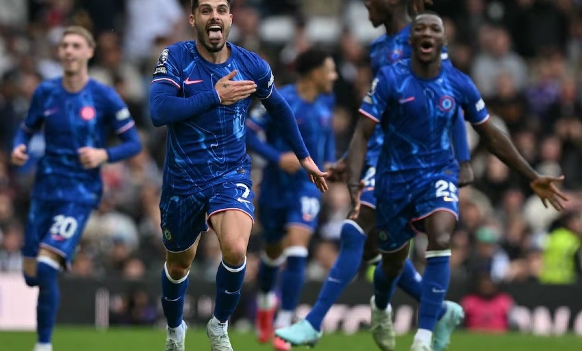 El Chelsea logró una remontada épica ante el Fulham en la Premier League y sueña con llegar a la próxima edición de la Champions League.
