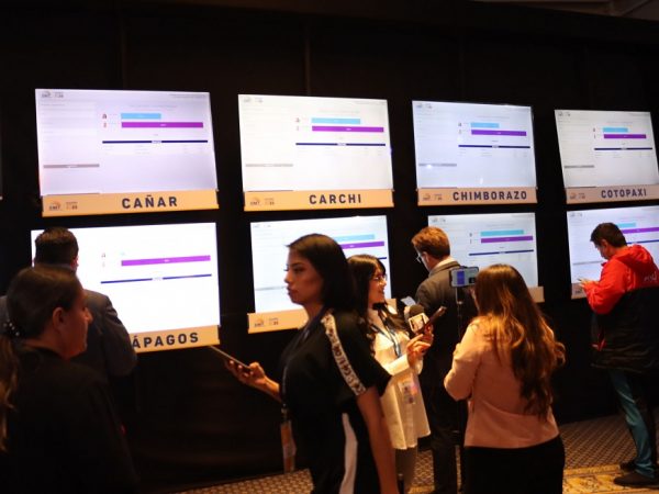 El Consejo Nacional Electoral (CNE) completó el escrutinio de la segunda vuelta electoral, procesando el 100 % de las actas