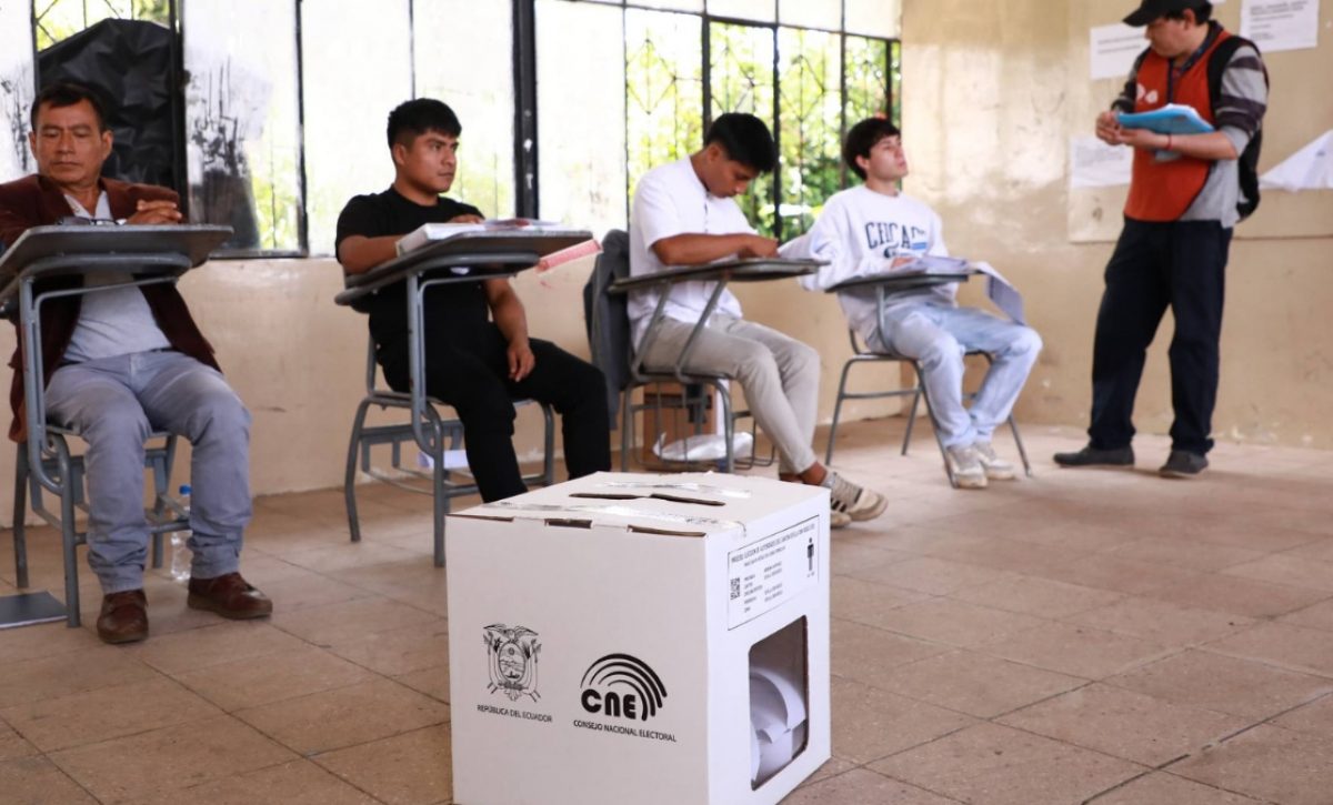 El Consejo Nacional Electoral (CNE) recibió el dictamen de la Corte Constitucional que permite consulta sobre nueva constituyente. (CNE)