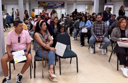 El Consulado Móvil del Ecuador en Trenton, capital de New Jersey, brindó más de 400 atenciones consulares en un solo día. (Kike Perdomo)