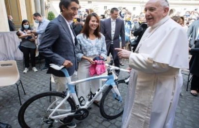 El Giro de Italia dedicará su etapa final, el 1 de junio, al Papa Francisco, fallecido el 21 de abril a los 88 años de edad