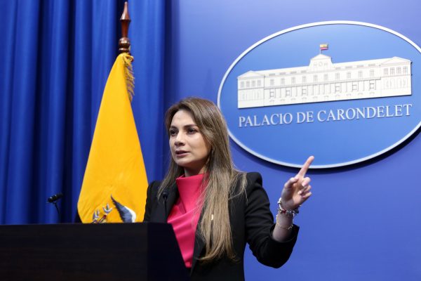 El Gobierno de Ecuador anuncia controles masivos para frenar la evasión fiscal en la compra y venta de acciones