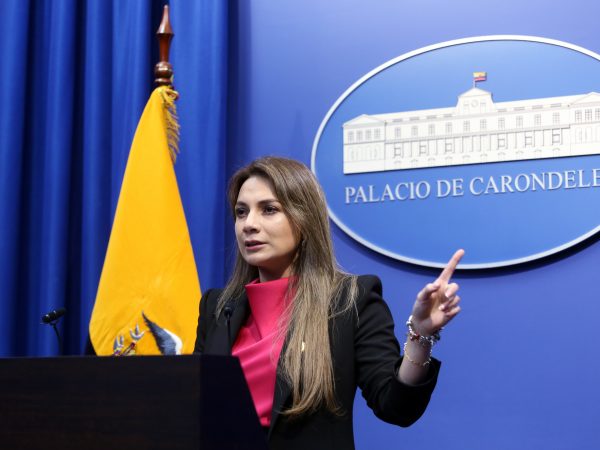 El Gobierno de Ecuador anuncia controles masivos para frenar la evasión fiscal en la compra y venta de acciones