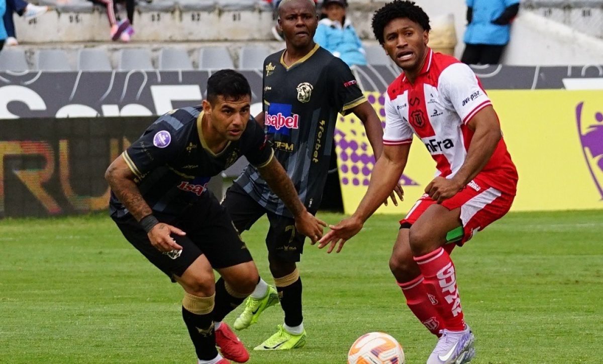 El Manta FC sufrió una nueva derrota, la sexta consecutiva, al caer 3-1 frente a Técnico Universitario este domingo