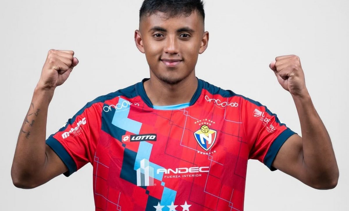 El Nacional transfiere a Eddy Mejía a Universidad Católica en histórica venta