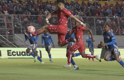 El Nacional vence 2-0 a Emelec y los azules están en el penúltimo puesto