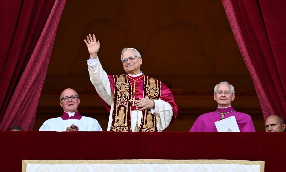 El Papa León XIV idiomas que habla y su formación académica