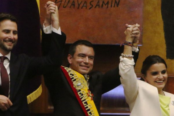 El Presidente Daniel Noboa le asigna estas funciones a María José Pinto, su nueva vicepresidenta. (API).