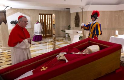 El Vaticano se prepara para el traslado del féretro del Papa Francisco a la Basílica de San Pedro