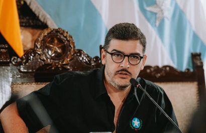 El alcalde de Guayaquil, Aquiles Alvarez, en una sesión de consejo. FOTO: @aquilesalvarez.