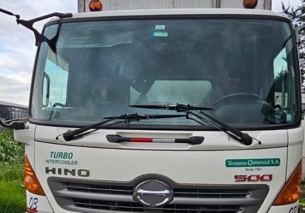 El camión recuperado fue trasladado hasta los patios de la Policía Judicial en Chone.
