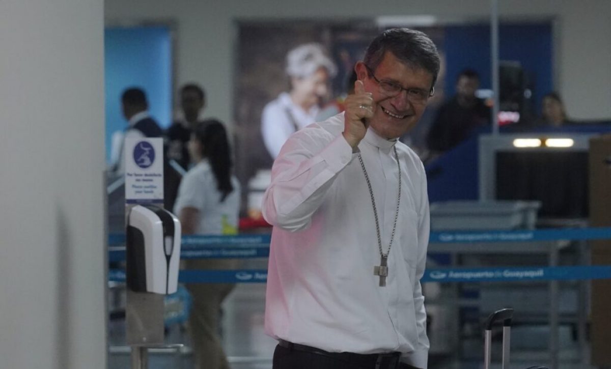 El cardenal ecuatoriano Luis Cabrera dice que el perfil del nuevo papa debe resumirse en una palabra