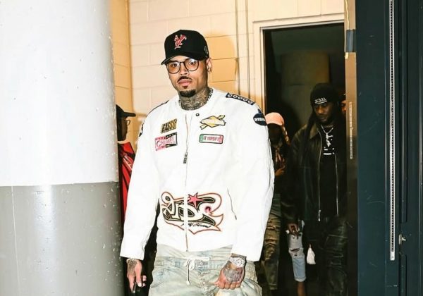 El caso de agresión de Chris Brown avanza en Londres con nuevas audiencias previstas antes del juicio en 2026
