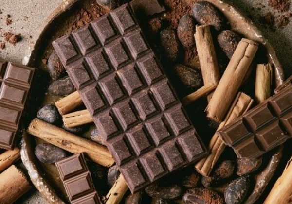 El chocolate tiene beneficios para la salud.