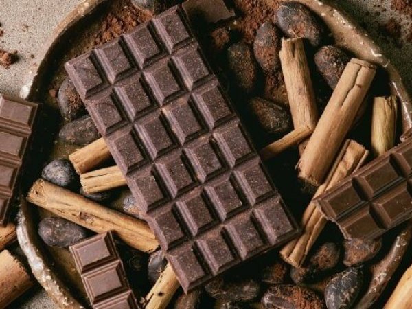 El chocolate tiene beneficios para la salud.