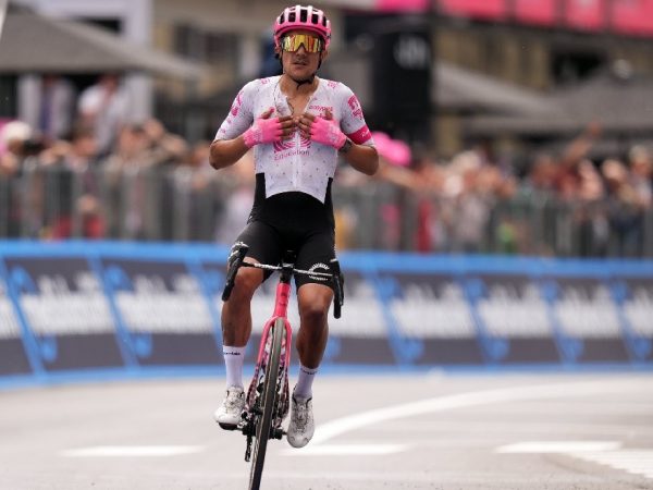 El ciclista ecuatoriano Richard Carapaz se impuso en la etapa 11 del Giro de Italia 2025, disputada este miércoles en una jornada de media montaña.