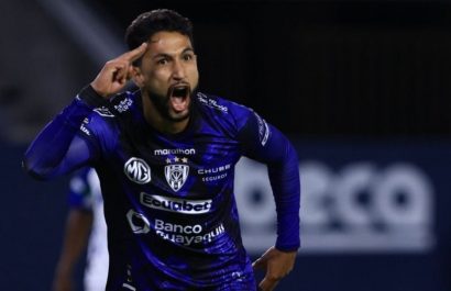 El colombiano Jeison Medina podría recaer en Liga de Quito.