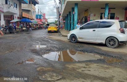 El comercio informal está “descontrolado” y se pide control de autoridades en la parroquia Picoazá de Portoviejo.