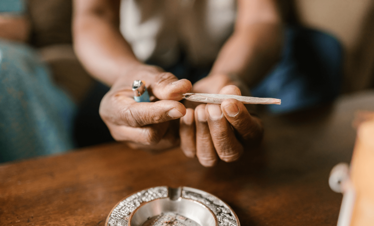 El consumo de cannabis en la adolescencia aumenta el riesgo de esquizofrenia