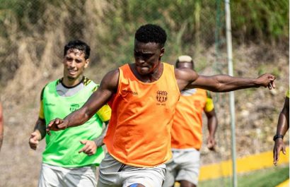 El defensa central Álex Rangel ya volvió a los entrenamientos de Barcelona SC.