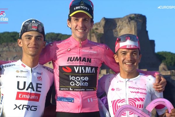El ecuatoriano Richard Carapaz vuelve al podio del Giro de Italia; Simon Yates es el campeón