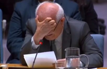 El embajador de la Misión de Observación de Palestina ante las Naciones Unidas, Riyad Mansour, no pudo contener las lágrimas.