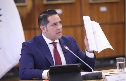 El ex asambleísta Ronny Aleaga fue localizado en Venezuela.