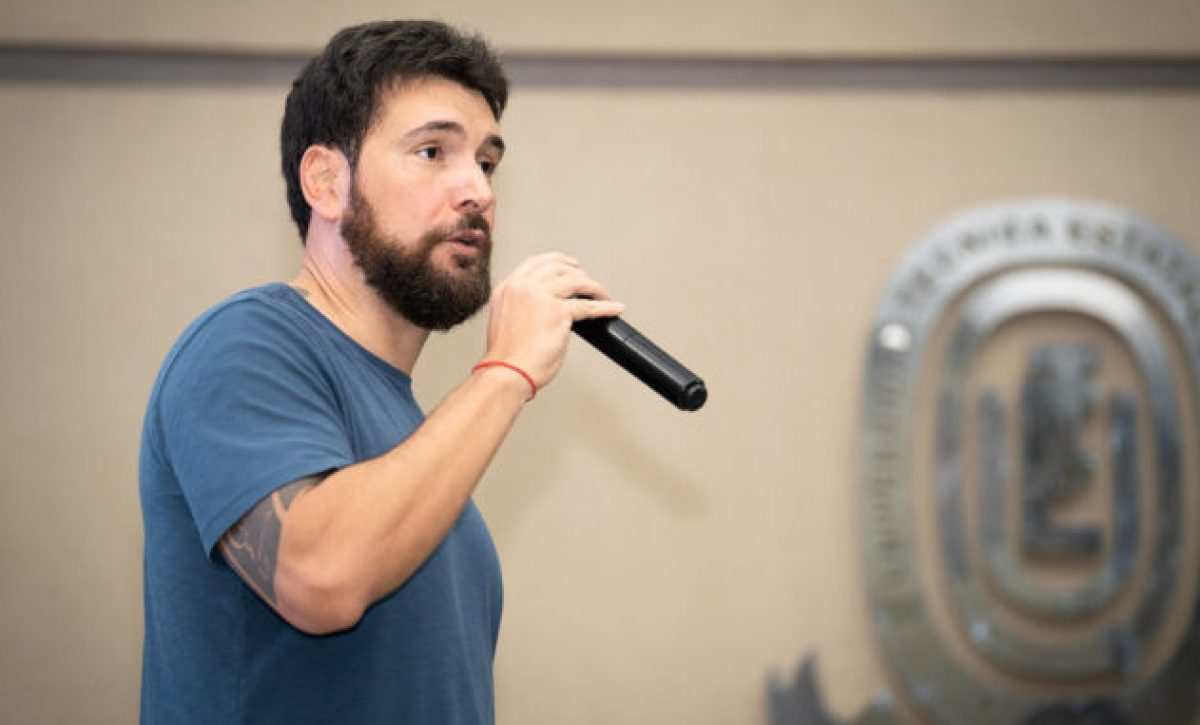 El excandidato presidencial Jan Topic se ofrece a colaborar en el gobierno de Daniel Noboa.