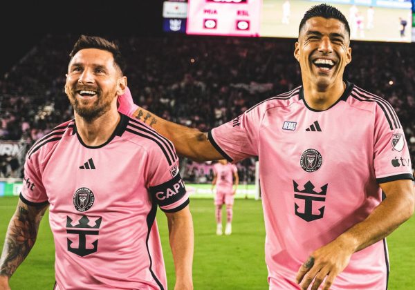 El futbolista argentino Lionel Messi junto al uruguayo Luis Suárez.