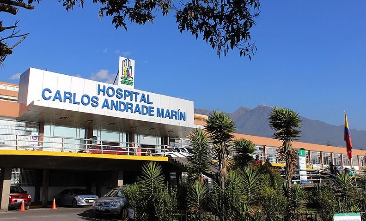 El hospital Carlos Andrade Marín (HCAM) del IESS, en Quito, cumplió una semana días bajo intervención del Bloque de Seguridad del Gobierno.