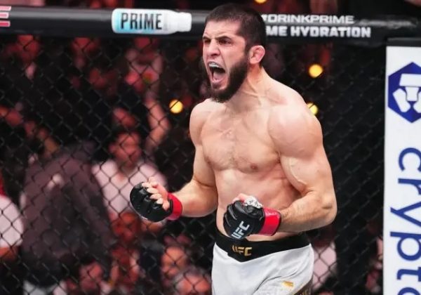 El luchador daguestaní de UFC, Islam Makhachev, no tiene planes de retiro a corto plazo, según afirmaron su mánager y su entrenador.