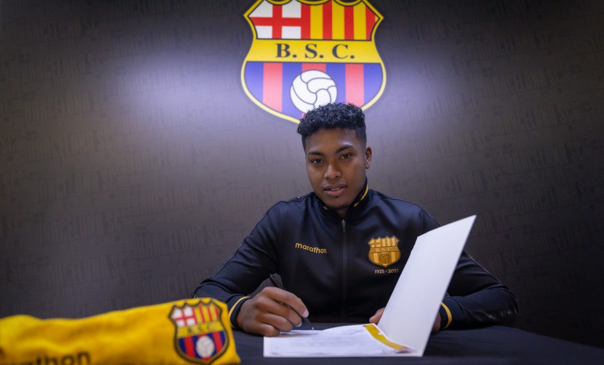 El mediocampista Jean Carlos Montaño, nuevo jugador de Barcelona SC.