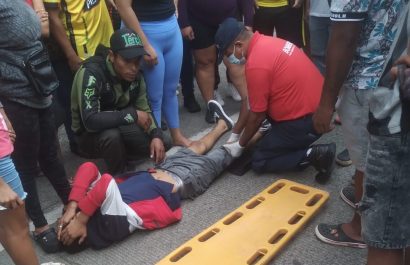 El menor herido fue auxiliado por paramédicos del Cuerpo de Bomberos de El carmen.