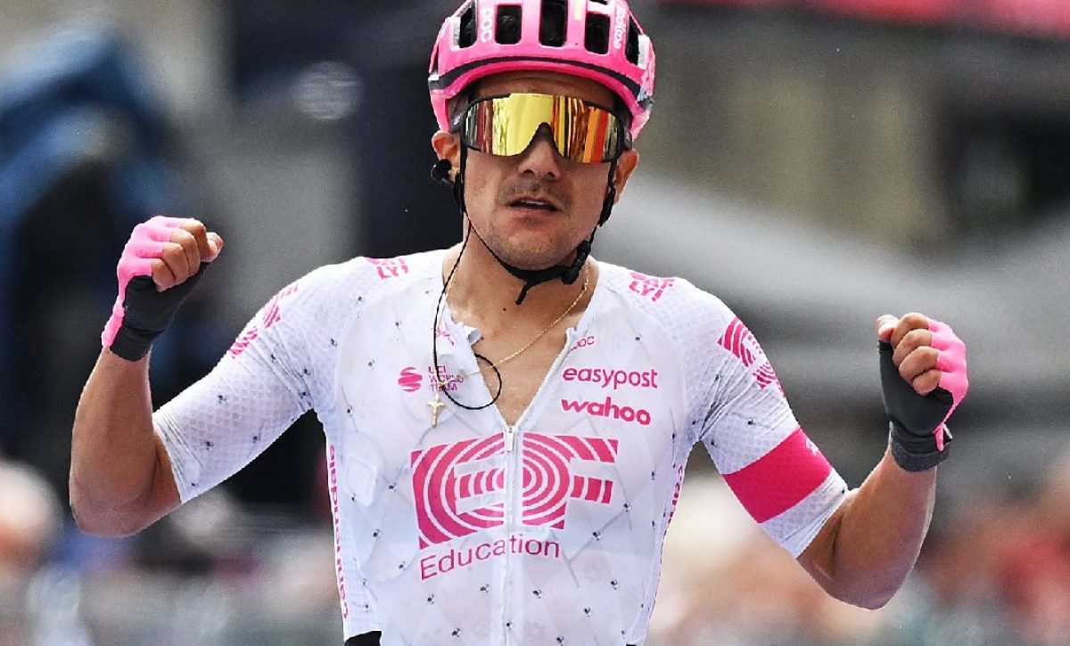 El neerlandés Olav Kooij, del equipo Visma-Lease a Bike, se impuso al sprint en la etapa 12 del Giro de Italia 2025.