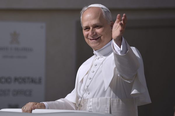El papa León XIV confirma que el Vaticano está dispuesto a ser anfitrión de las negociaciones de paz entre Rusia y Ucrania