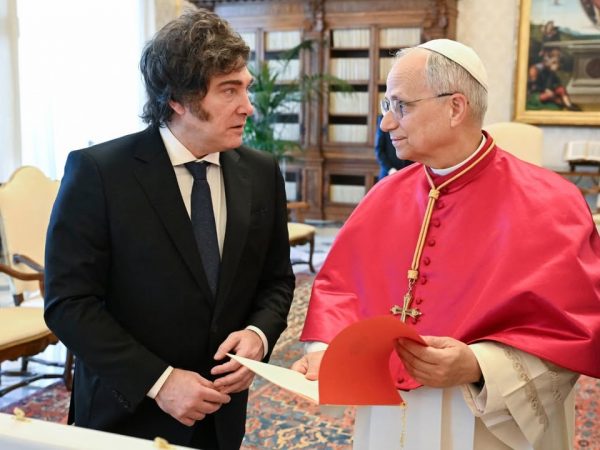 El papa León XIV y el presidente Javier Milei refuerzan lazos bilaterales en reunión vaticana