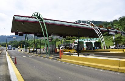 El peaje podría desaparecer juez falla a favor del MTOP en la vía Portoviejo - Manta