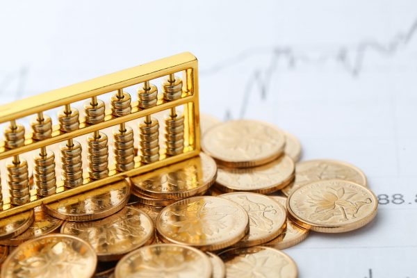 El precio del oro alcanza niveles históricos por factores globales