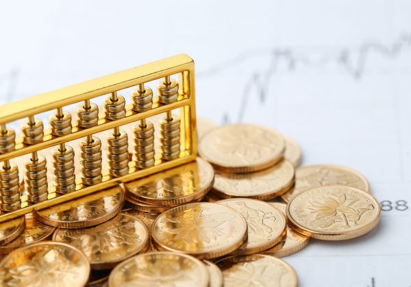 El precio del oro alcanza niveles históricos por factores globales
